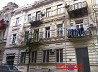 იყიდება მთაწმინდაზე გრიბოედოვის ქუჩაზე ოპერის წინ